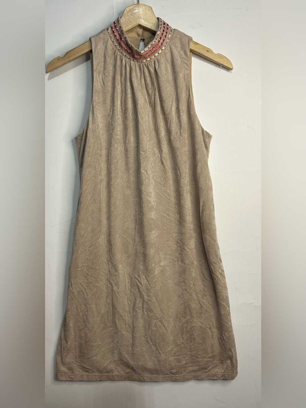 Teeze Me Embroidered Turtleneck Sleeveless Tan Suede Mini Dress Juniors Size 1